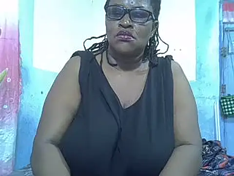 Snapshot of sexy_bigboobss chatting on September 15, 2025, 6:25 am sexy bigboobss online show from September 15, 2025, 6:25 am