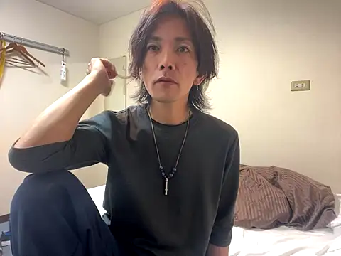 Snapshot of Katakuriko-Denpun chatting on November 6, 2025, 12:53 pm Katakuriko-Denpun online show from November 6, 2025, 12:53 pm