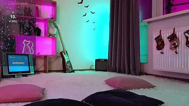 Snapshot of Inchcaser_ chatting on December 14, 2025, 8:03 pm Inchcaser online show from December 14, 2025, 8:03 pm