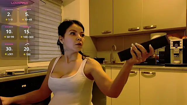 Snapshot of alisoncassie chatting on February 4, 2026, 5:57 am alisoncassie online show from February 4, 2026, 5:57 am