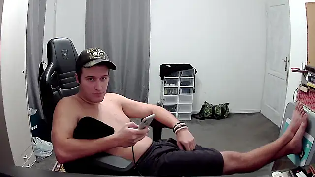 PKrisztian online show from October 29, 2025, 11:47 pm