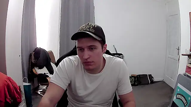 PKrisztian online show from April 16, 2026, 8:42 pm