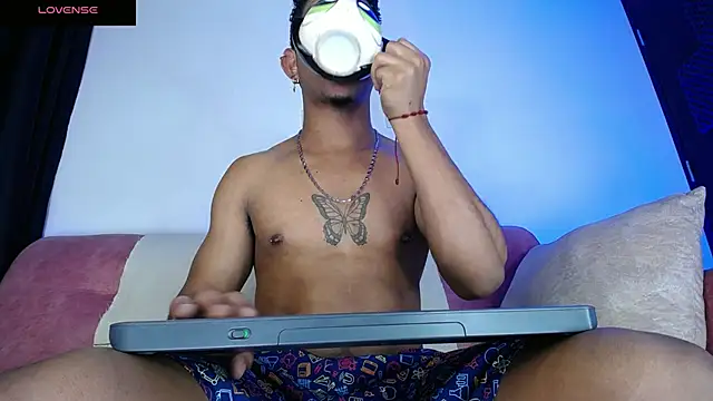 Palo santo online show from June 3, 2026, 10:49 am
