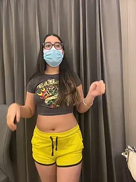 jAsMinE678 online show from June 27, 2026, 3:29 pm