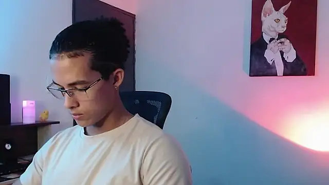 Snapshot of alejo_x3 chatting on February 27, 2025, 7:41 am alejo x3 online show from February 27, 2025, 7:41 am