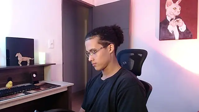 Snapshot of alejo_x3 chatting on January 16, 2025, 12:01 am alejo x3 online show from January 16, 2025, 12:01 am