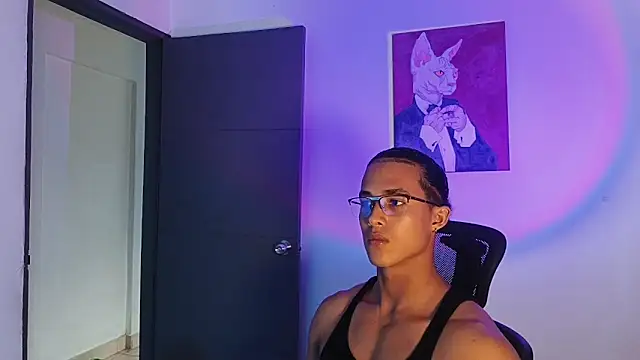 alejo x3 online show from April 14, 2026, 10:26 pm