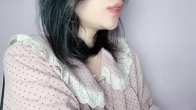 Snapshot of Baenee chatting on February 8, 2026, 1:31 pm Baenee online show from February 8, 2026, 1:31 pm