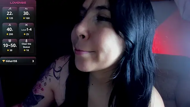 AilynRed online show from May 17, 2026, 11:05 pm
