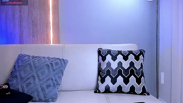 Snapshot of SymonPrince chatting on October 29, 2025, 10:20 pm SymonPrince online show from October 29, 2025, 10:20 pm