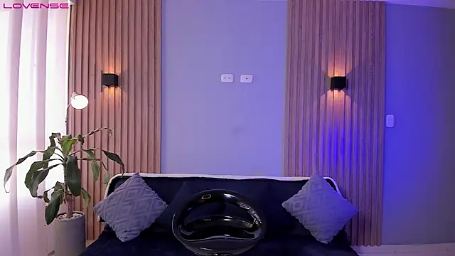 Snapshot of SymonPrince chatting on September 14, 2025, 8:09 pm SymonPrince online show from September 14, 2025, 8:09 pm