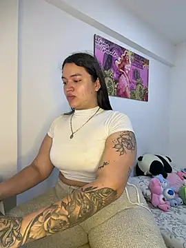 GemaGranadoss online show from July 30, 2026, 9:25 pm