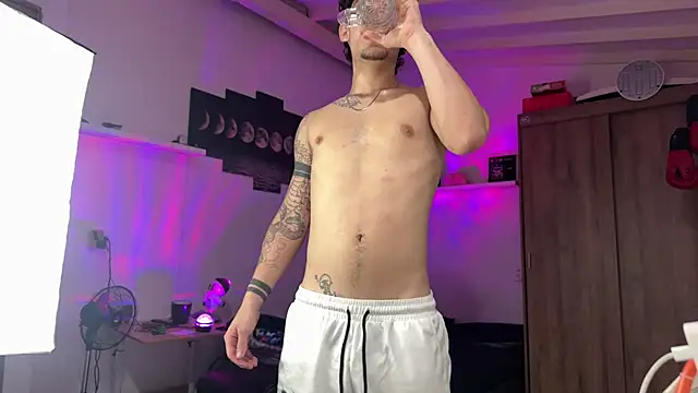 Kisan Smith online show from March 27, 2026, 3:26 am