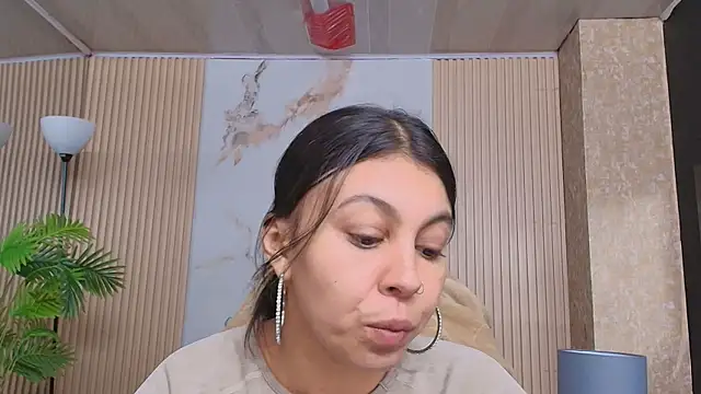 Juliet Nasty online show from November 17, 2025, 12:20 pm