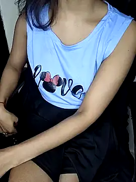 Leeeezzzz roy online show from January 11, 2025, 7:49 pm