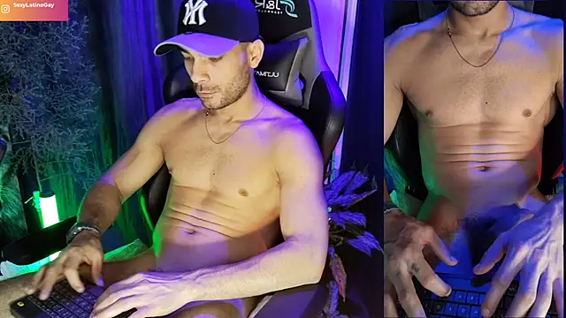 Snapshot of sexyboycolombi4 chatting on March 15, 2025, 8:48 am sexyboycolombi4 online show from March 15, 2025, 8:48 am