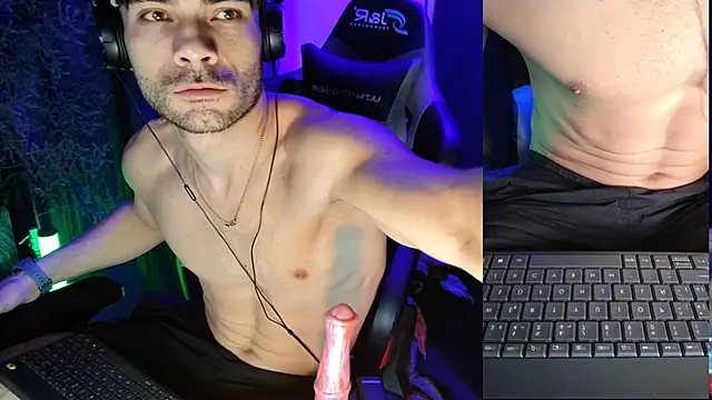 Snapshot of sexyboycolombi4 chatting on March 15, 2025, 9:27 pm sexyboycolombi4 online show from March 15, 2025, 9:27 pm