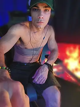 sexyboycolombi4 online show from June 5, 2026, 3:11 am
