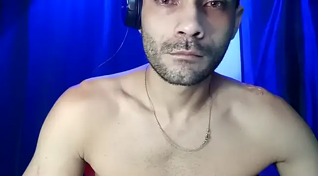 Snapshot of sexyboycolombi4 chatting on March 17, 2025, 11:00 am sexyboycolombi4 online show from March 17, 2025, 11:00 am