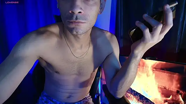 sexyboycolombi4 online show from June 23, 2026, 9:46 pm