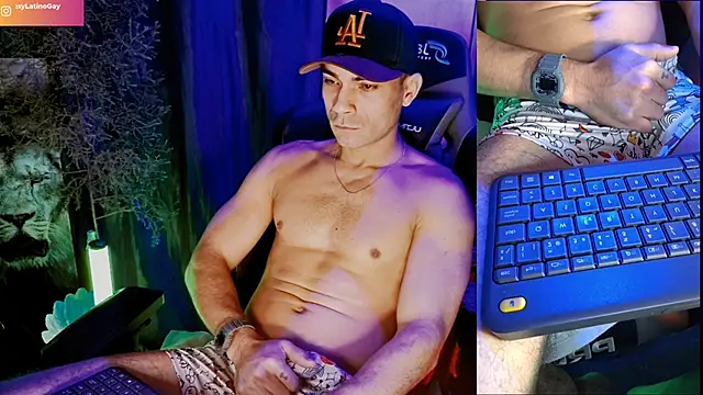 Snapshot of sexyboycolombi4 chatting on March 19, 2025, 10:11 am sexyboycolombi4 online show from March 19, 2025, 10:11 am