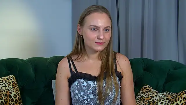 MelissaMelrey online show from November 16, 2025, 9:58 am