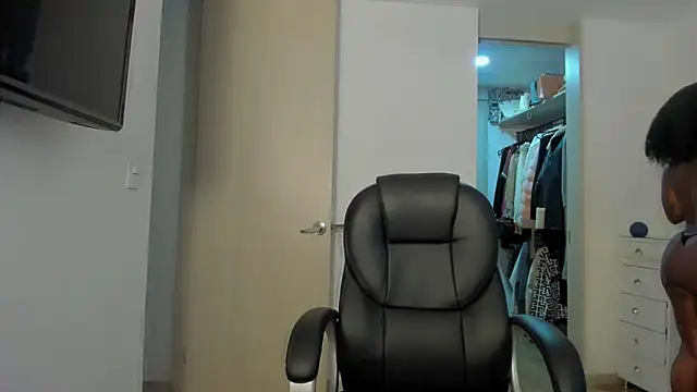 charlotte tiller online show from April 14, 2026, 5:56 am