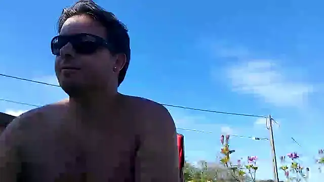 Jose HotLatino online show from June 9, 2026, 4:30 pm