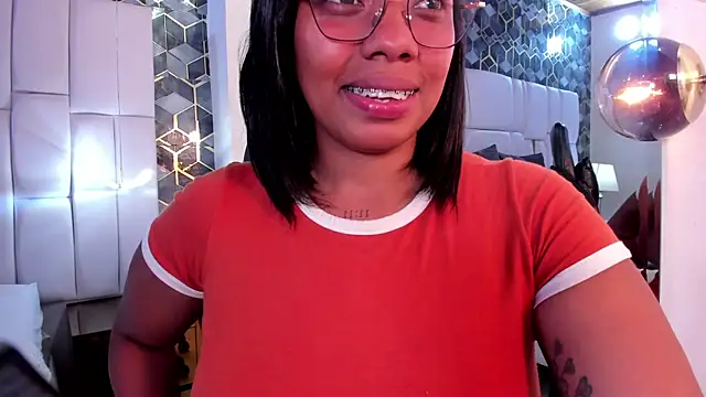 lia mariana online show from June 27, 2026, 8:59 pm
