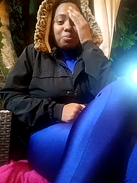 lia mariana online show from March 28, 2026, 3:29 am