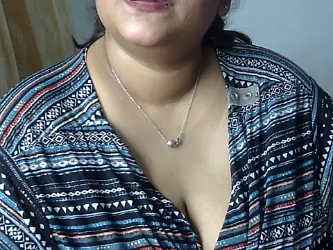 cutelady65 online show from May 16, 2026, 3:55 pm