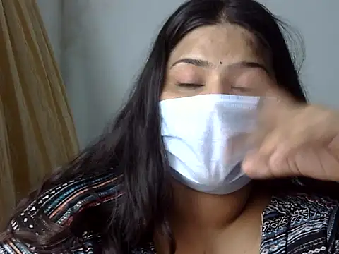 cutelady65 online show from May 20, 2026, 4:48 pm
