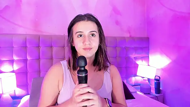 Snapshot of LanaHerondale chatting on March 22, 2025, 8:40 am LanaHerondale online show from March 22, 2025, 8:40 am