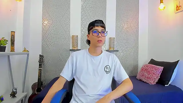 Snapshot of Nikolay_Gregori chatting on March 3, 2025, 4:32 am Nikolay Gregori online show from March 3, 2025, 4:32 am