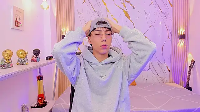 Nikolay Gregori online show from February 9, 2026, 4:32 am