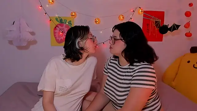 Snapshot of Gaby_Danna chatting on October 22, 2025, 2:55 am Gaby Danna online show from October 22, 2025, 2:55 am