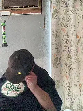 Miguel16i online show from March 5, 2025, 9:59 pm