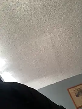 Miguel16i online show from February 15, 2025, 10:21 pm