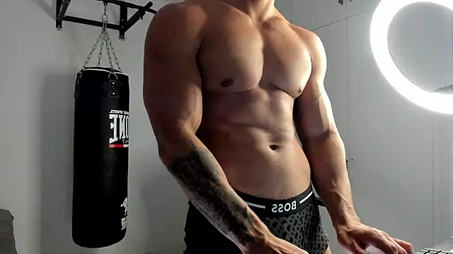 dan01  online show from November 16, 2025, 7:18 pm