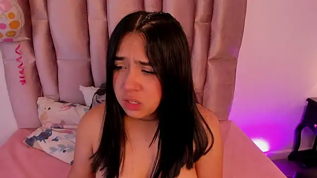 NikyBrookss online show from April 11, 2026, 10:19 am