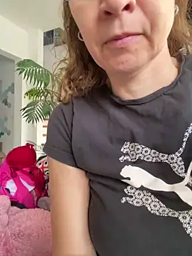 AnnikaRose online show from March 10, 2026, 6:50 am