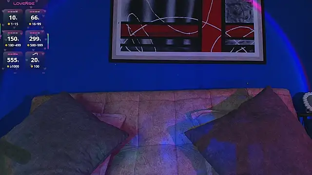 liccy hall online show from November 16, 2025, 12:32 pm