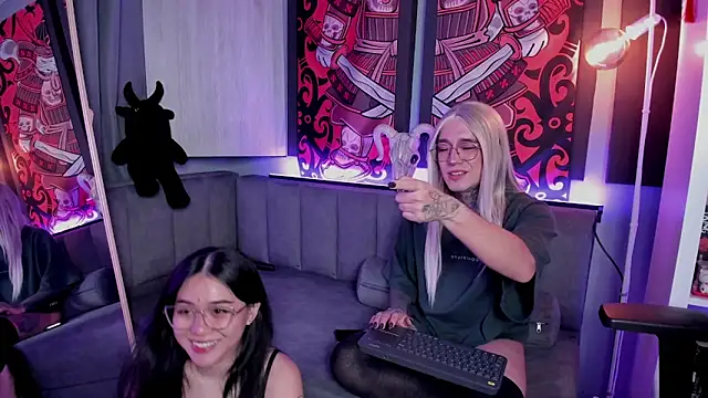 JadeyKhada online show from March 31, 2026, 11:29 pm