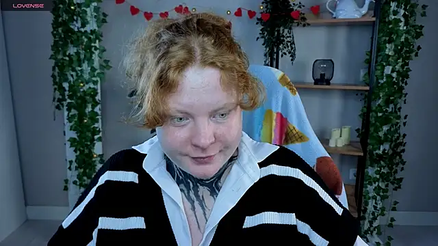 Cassie xKiss online show from August 1, 2026, 7:56 pm