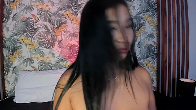 BellaHarllow online show from July 23, 2026, 9:11 pm