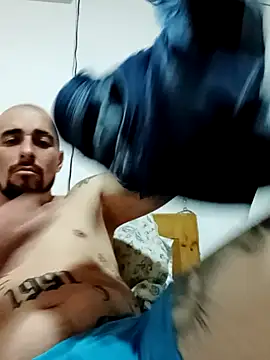 Snapshot of fire_menxxx001 chatting on December 12, 2024, 4:37 am fire menxxx001 online show from December 12, 2024, 4:37 am