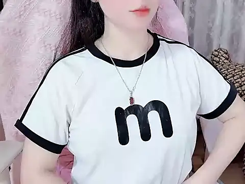  Lygn   online show from November 4, 2025, 1:59 pm