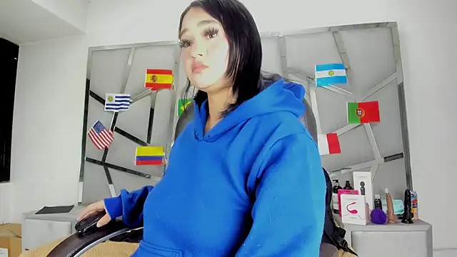 Catherinee69 x online show from July 12, 2026, 3:29 am