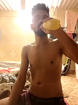 Snapshot of saggy1218 chatting on November 2, 2025, 9:20 pm saggy1218 online show from November 2, 2025, 9:20 pm