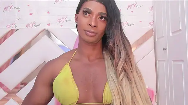 Snapshot of BriggitteEbonny chatting on March 8, 2025, 11:58 am BriggitteEbonny online show from March 8, 2025, 11:58 am